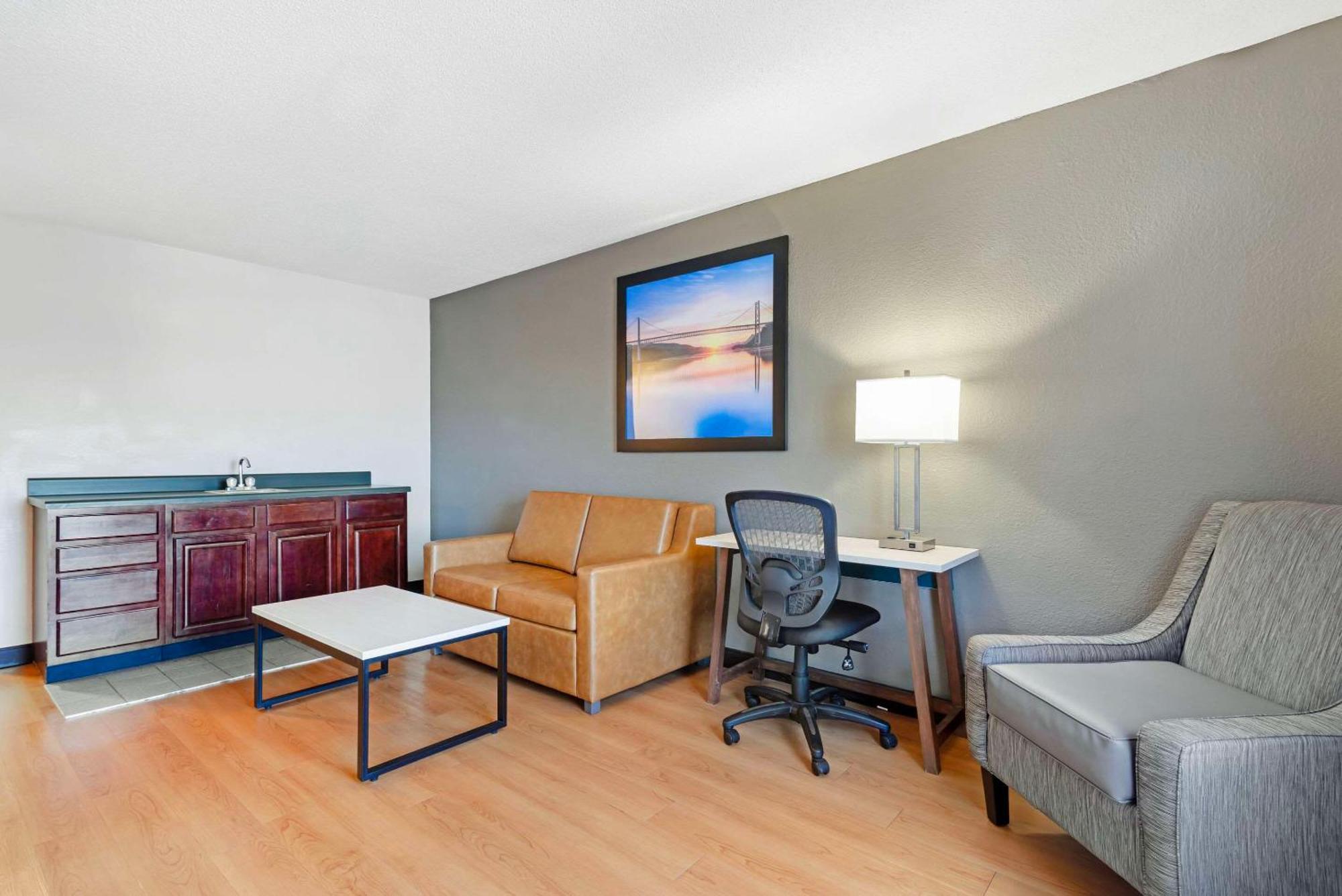 Quality Inn Valley - West Point Экстерьер фото